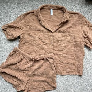 Target Button Down + Short set